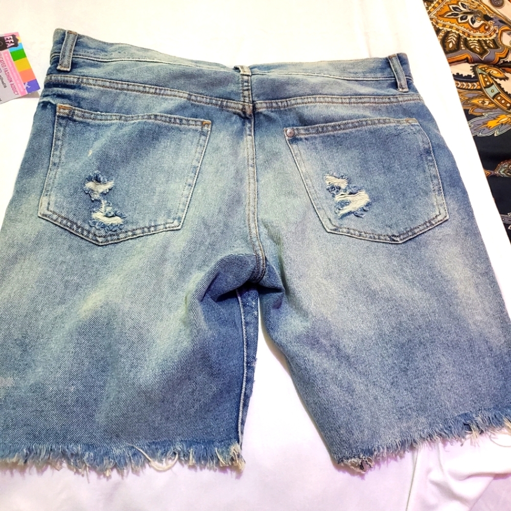 Shorts women